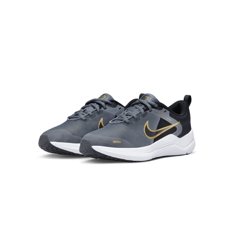 nike-downshifter-12-grises-dm4194-005-3.png