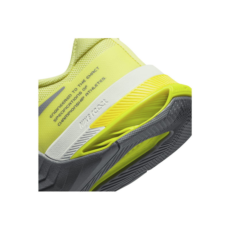 nike-metcon-8-amarillas-do9327-801-9.png