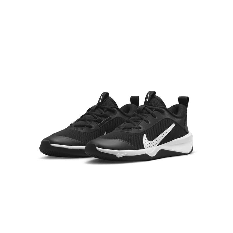 nike-omni-multi-court-negras-dm9027-002-3.png