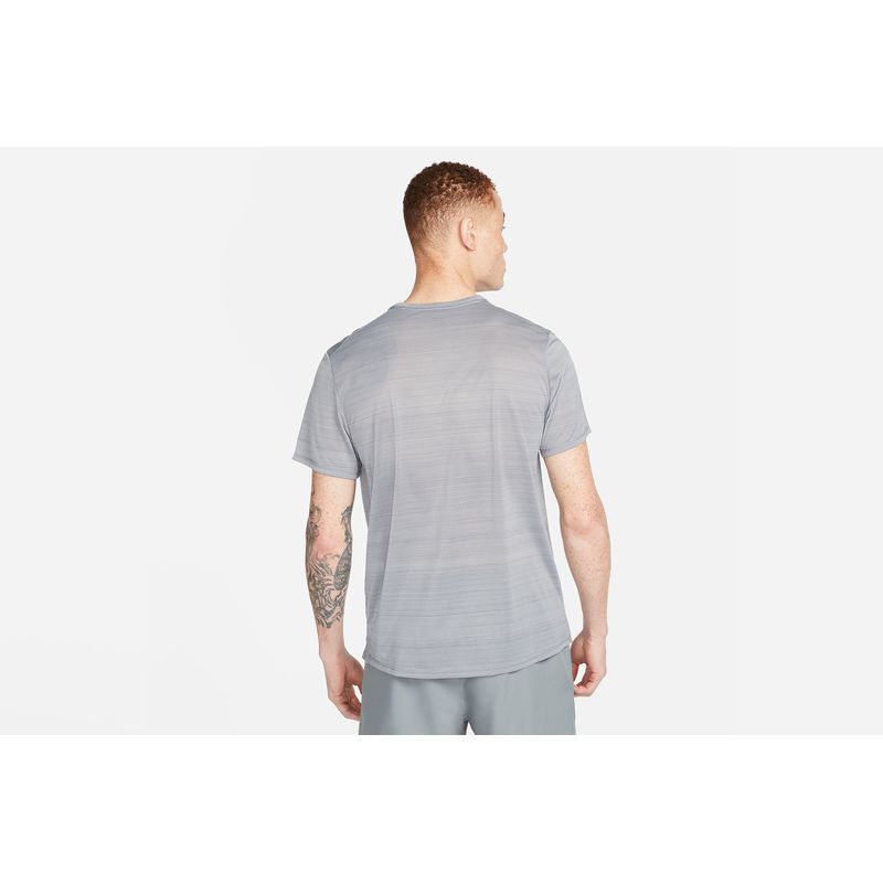 nike-dri-fit-miler-gris-dx0874-084-2.jpeg