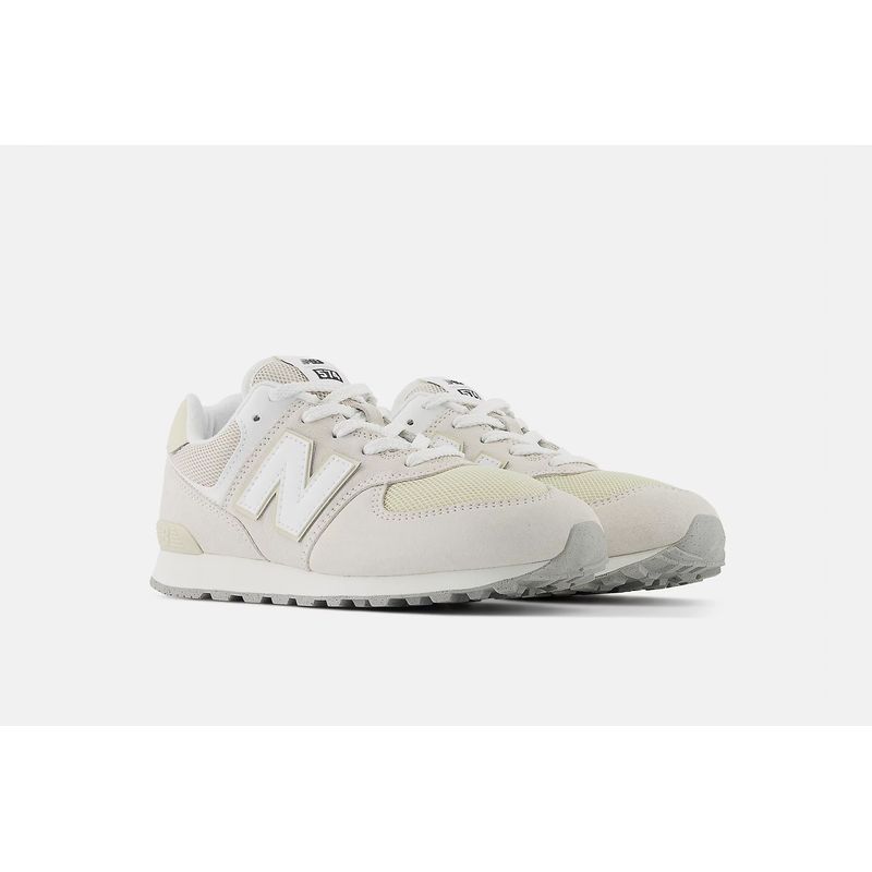 new-balance-574-beiges-gc574fog-moonbeam-3.jpeg