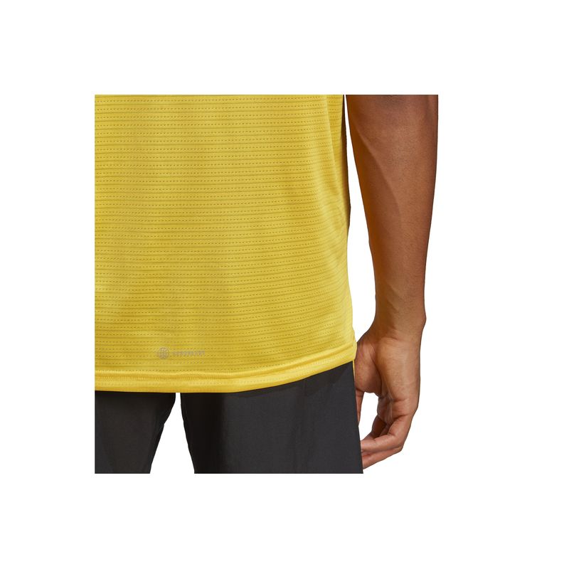 adidas-own-the-run-amarilla-ic7627-4.jpeg