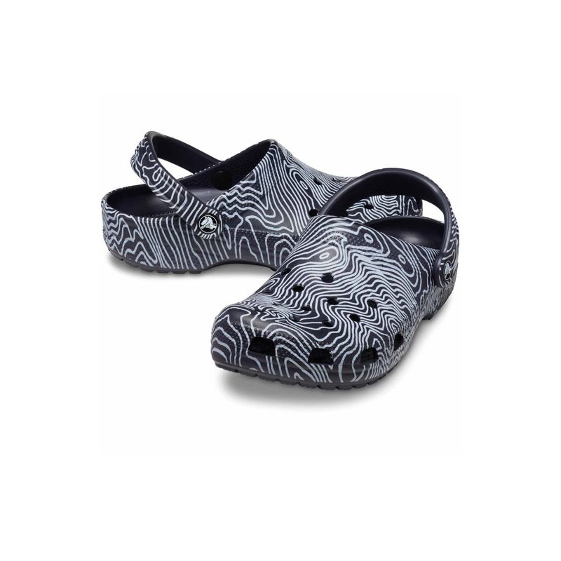 crocs-classic-topographic-clog-multicolor-208263-2.jpeg