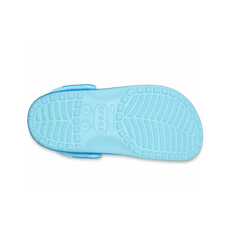 crocs-classicombre-azules-208275-5.jpeg