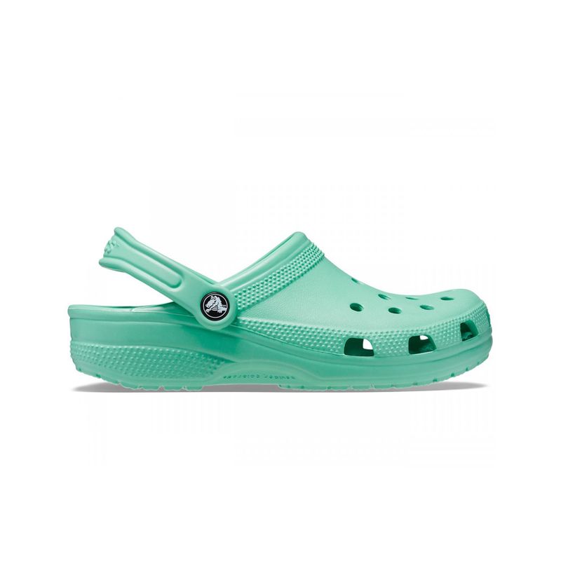 crocs-classic-verdes-10001-1.jpeg