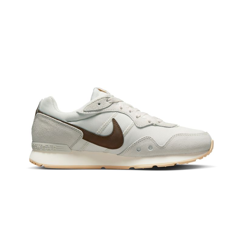 nike-venture-runner-beiges-ck2948-007-2.jpeg