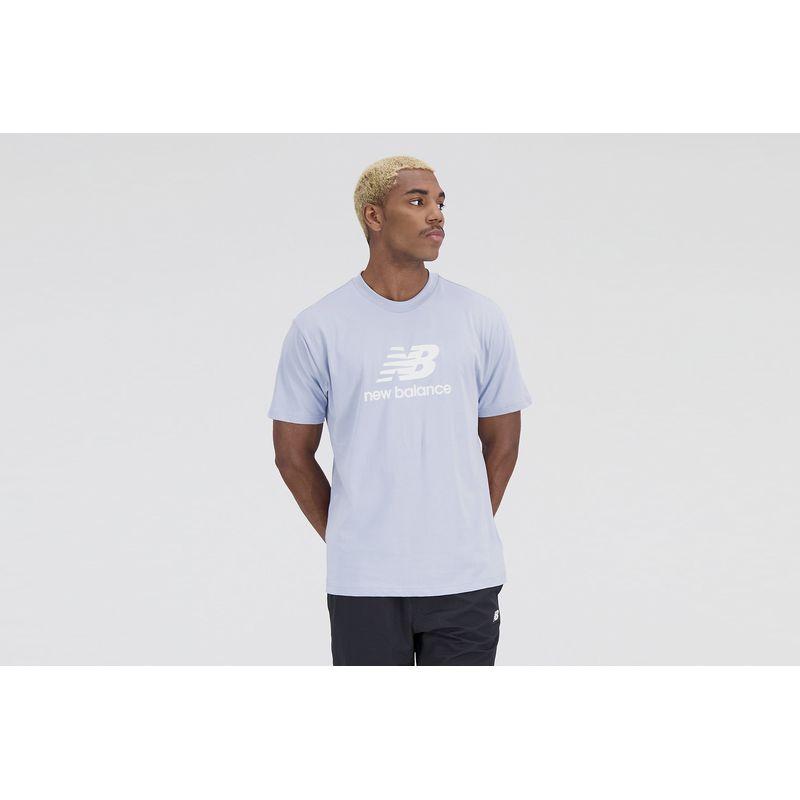 new-balance-essentials-stacked-logo-cotton-azul-mt31541_lay-1.jpeg