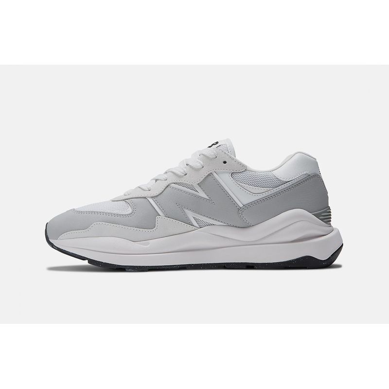 new-balance-m5740-grises-m5740cpb-2.jpeg