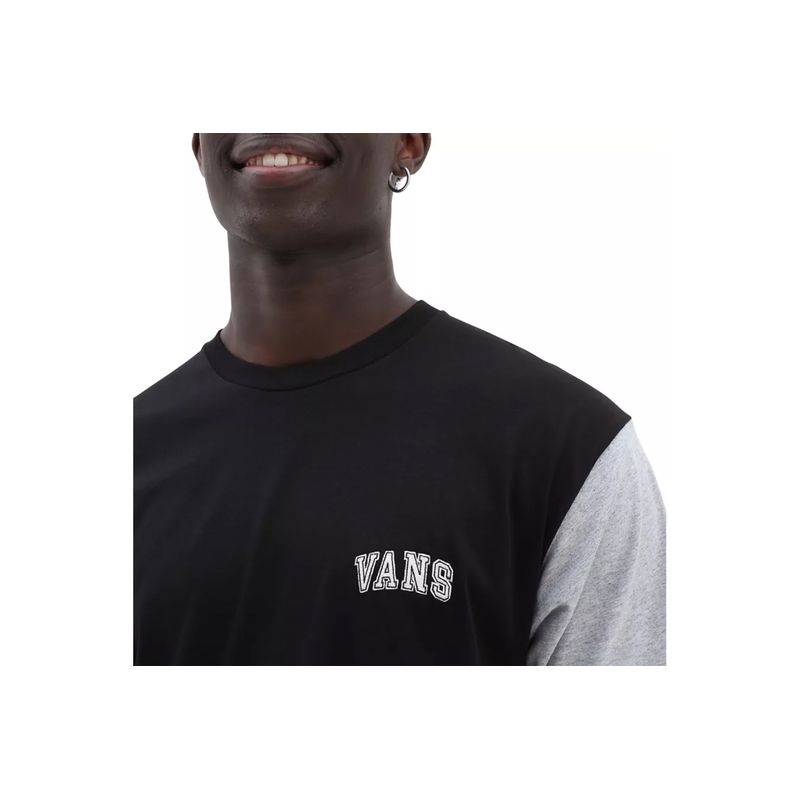 vans-colorblock-varsity-negra-vn0007v8blk1-3.jpeg