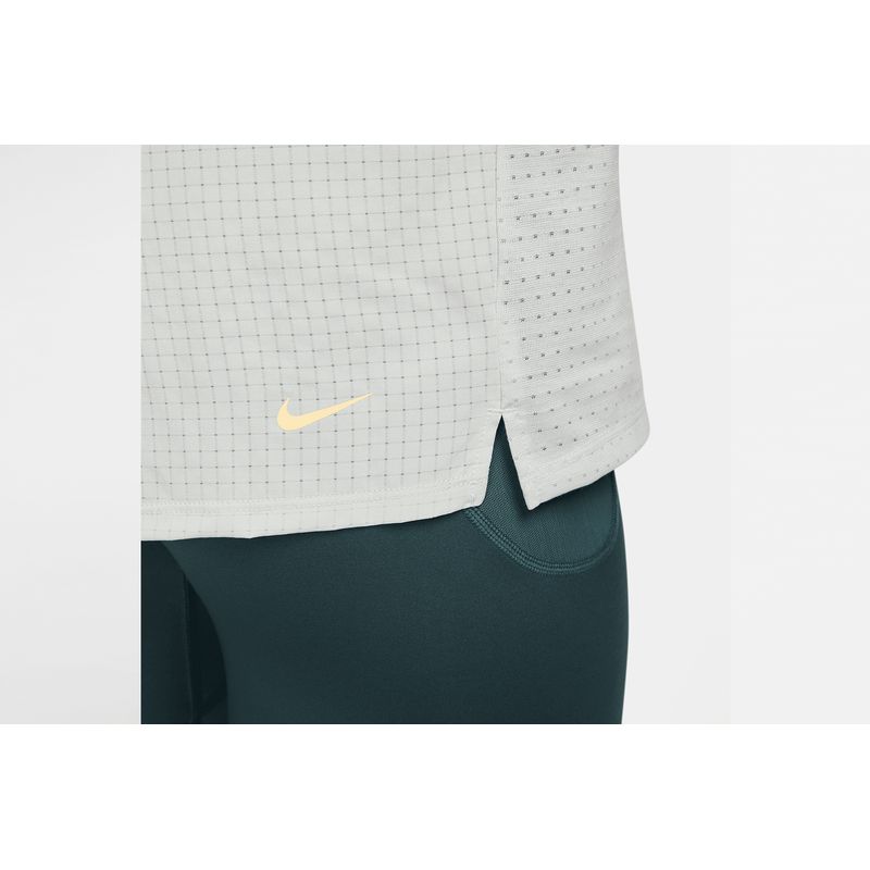 nike-dri-fit-trail-solar-chase-blanca-dv9305-034-5.jpeg