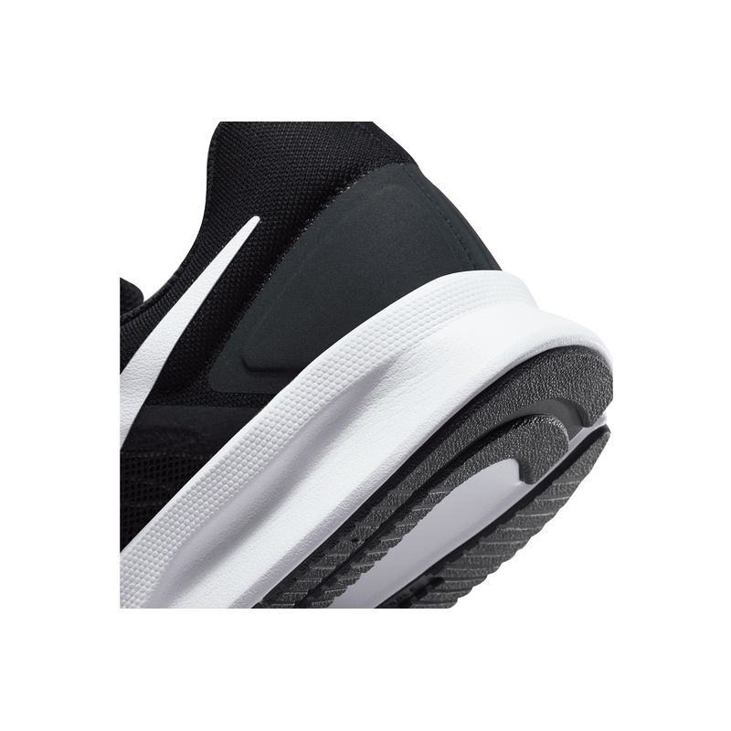 nike-run-swift-3-negras-dr2695-002-8.jpeg