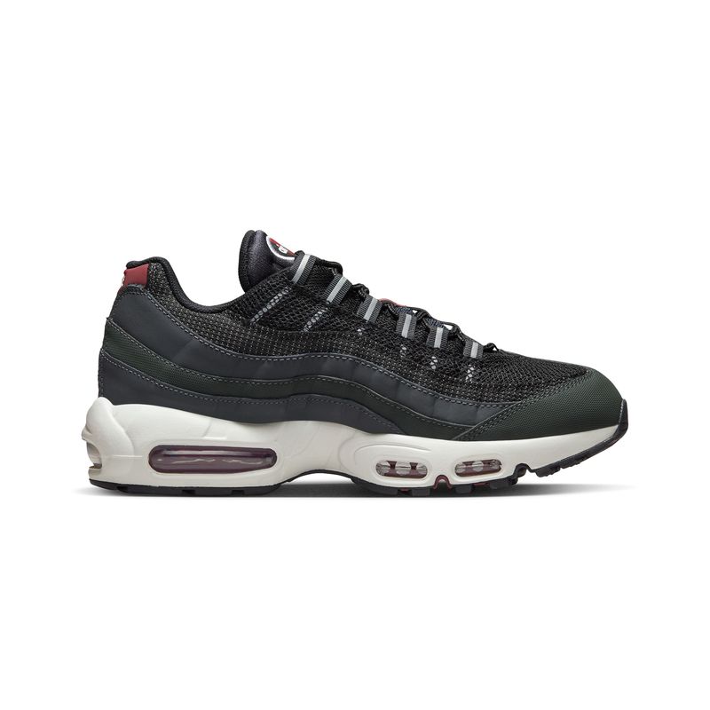 nike-air-max-95-negras-dq3982-001-3.jpeg