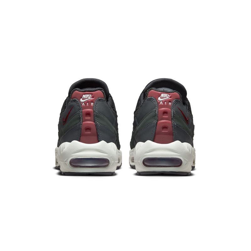 nike-air-max-95-negras-dq3982-001-5.jpeg