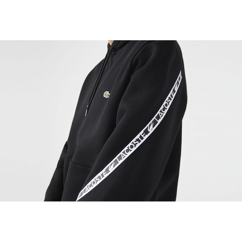lacoste-classic-fit-con-rayas-estampadas-y-capucha-negra-sh2485-00-031-4.jpeg