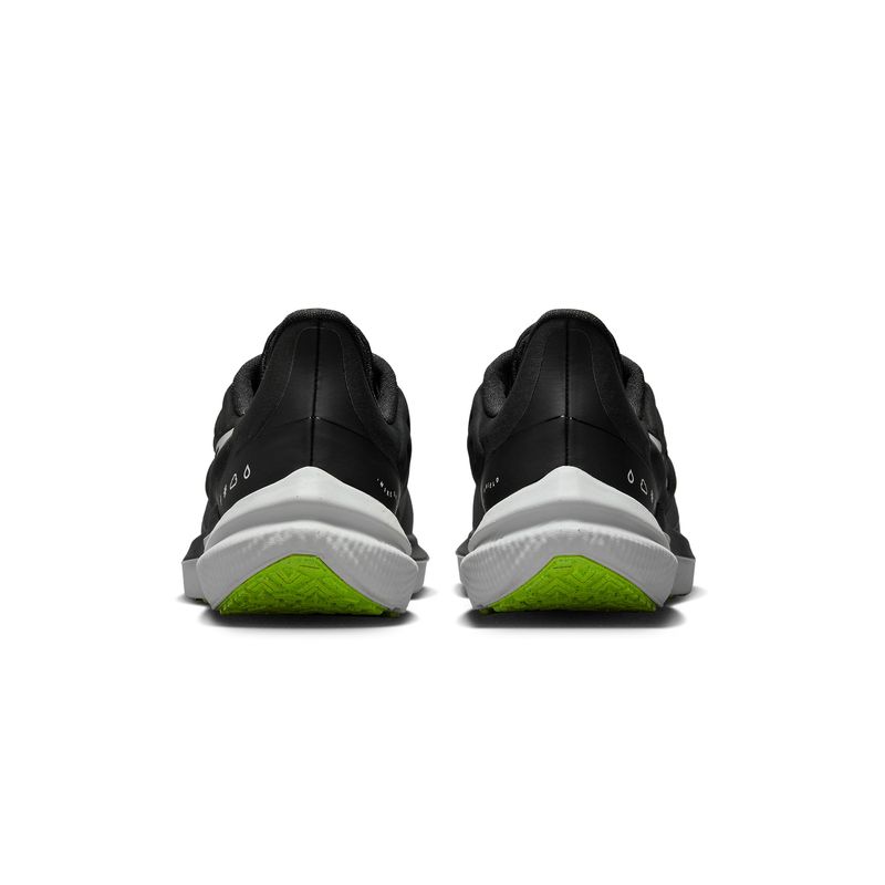 nike-air-winflo-9-shield-negras-dm1104-001-5.jpeg