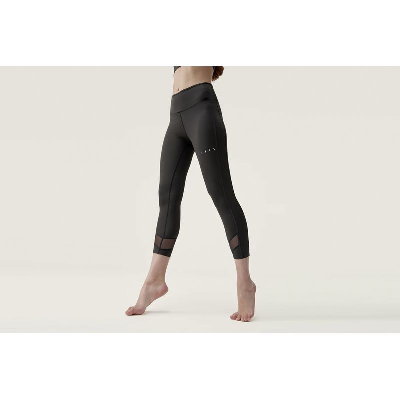 born-living-yoga-shayla-negras-o22cs35-l-black-1.jpeg