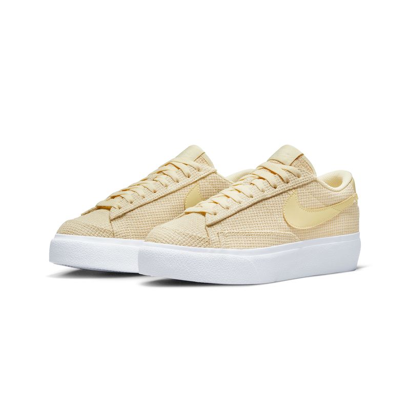 nike-blazer-low-platform-amarillas-dn0744-700-3.jpeg