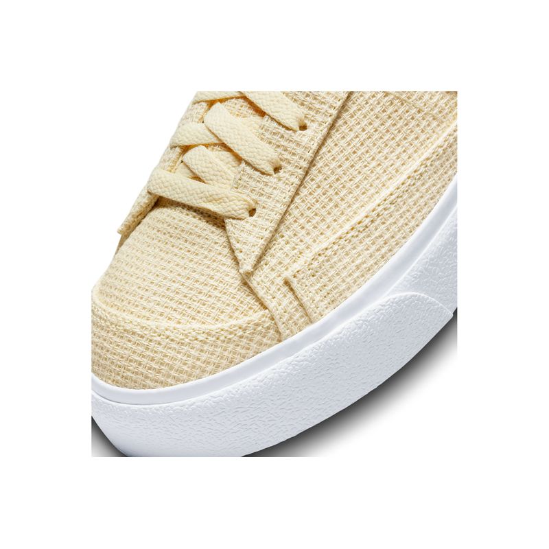 nike-blazer-low-platform-amarillas-dn0744-700-7.jpeg