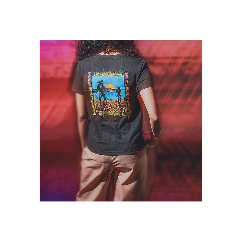 vans-surf-s-upside-down-stranger-things-negra-vn0007rmblk1-2.jpeg
