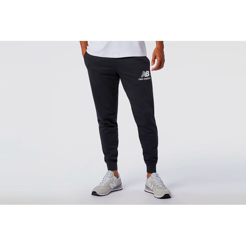 new-balance-essentials-stacked-logo-negro-mp03558_bk-1.jpeg