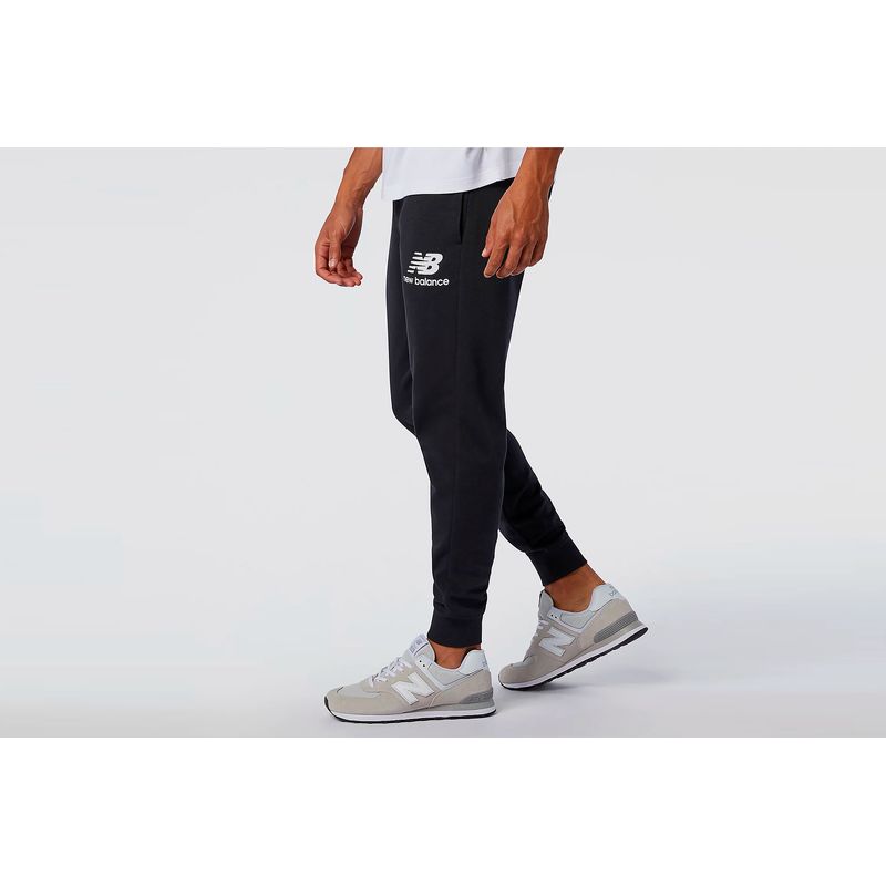 new-balance-essentials-stacked-logo-negro-mp03558_bk-2.jpeg