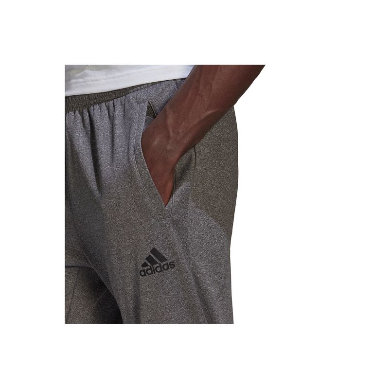 adidas-aeroready-game-and-go-small-logo-tapered-gris-hk9829-4.jpeg