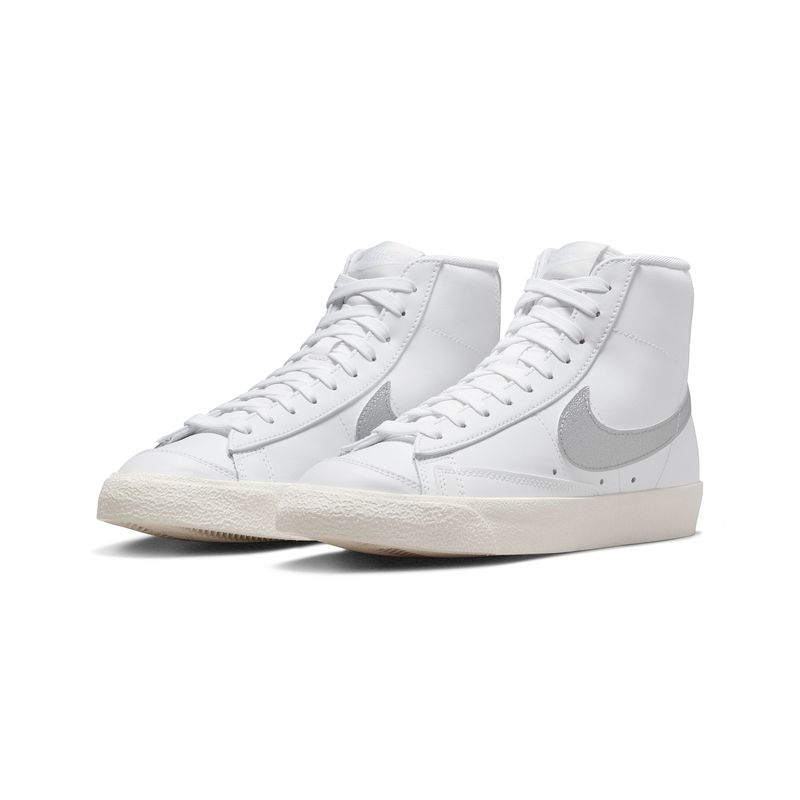 nike-blazer-mid--77-blancas-dq7574-100-3.jpeg