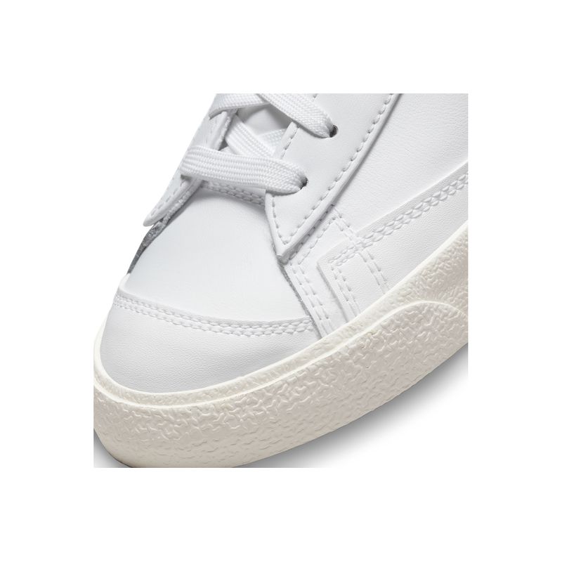 nike-blazer-mid--77-blancas-dq7574-100-7.jpeg