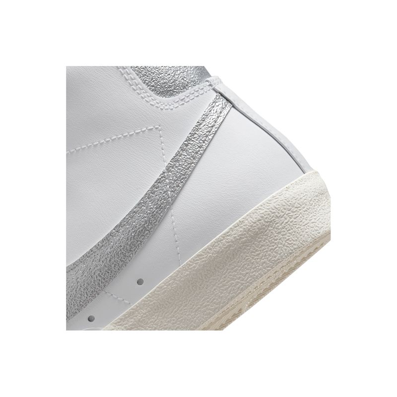 nike-blazer-mid--77-blancas-dq7574-100-8.jpeg