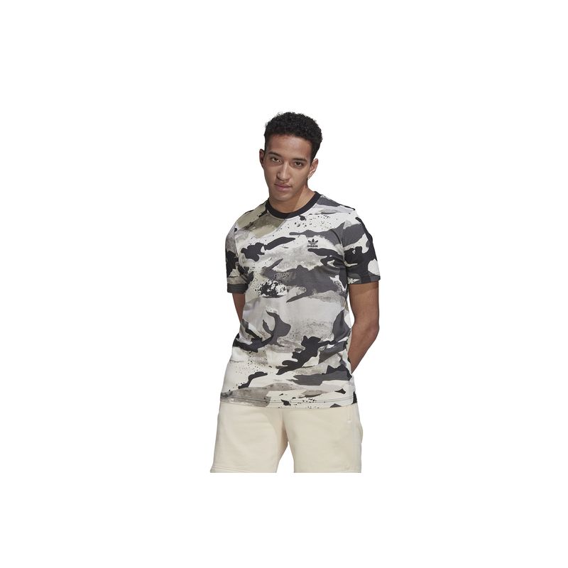 adidas-camo-series-allover-print-camuflaje-hk2800-1.jpeg