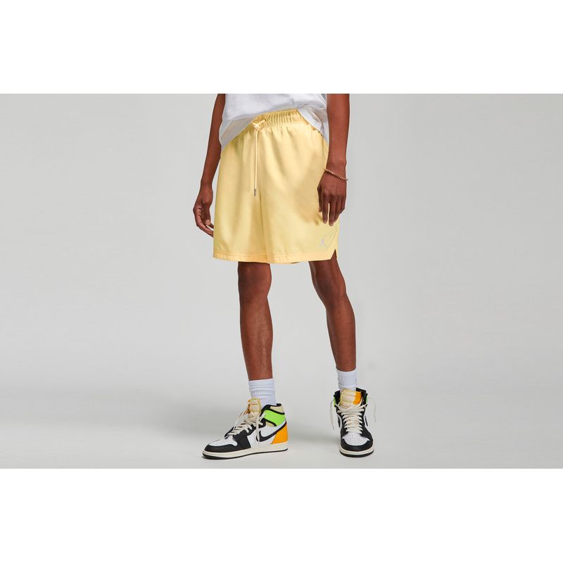 nike-jordan-essentials-amarillo-dm1371-821-1.jpeg