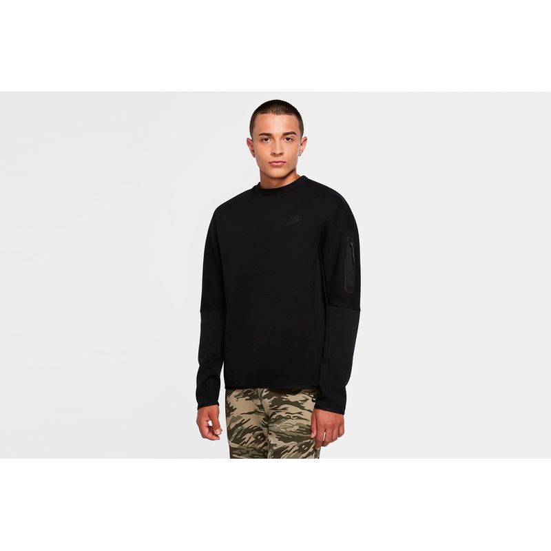 nike-sportswear-tech-fleece-negra-cu4505-010-1.jpeg