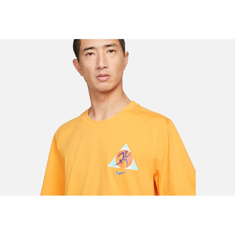 nike-sportswear-amarilla-dq1069-886-3.jpeg