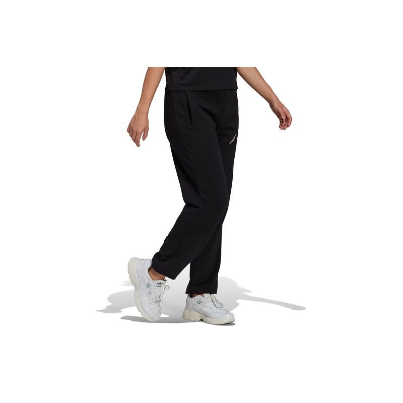 adidas-track-negro-hm4872-2.jpeg