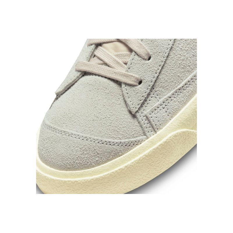 nike-blazer-mid--77-premium-grises-dm0178-001-8.jpeg