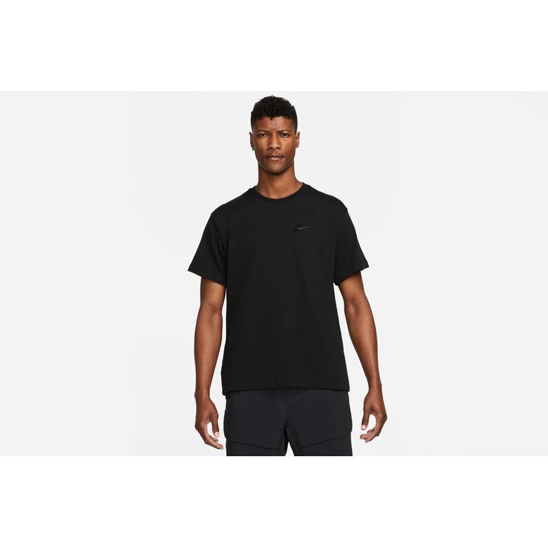 nike-sportswear-negra-dm6585-010-1.jpeg
