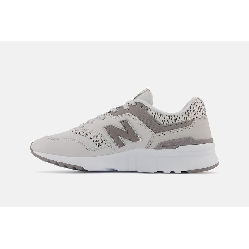 new-balance-997-heritage-v1-animal-print-grises-cw997-hpo-b-3.jpeg