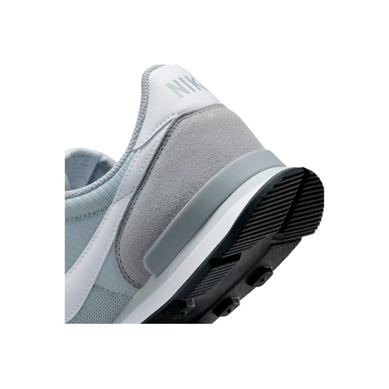 nike-internationalist-grises-dr7886-002-7.jpeg