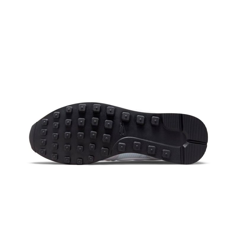 nike-internationalist-grises-dr7886-002-8.jpeg