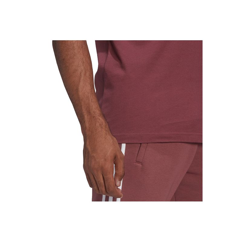 adidas-3-stripes-tee-granate-he9548-5.jpeg