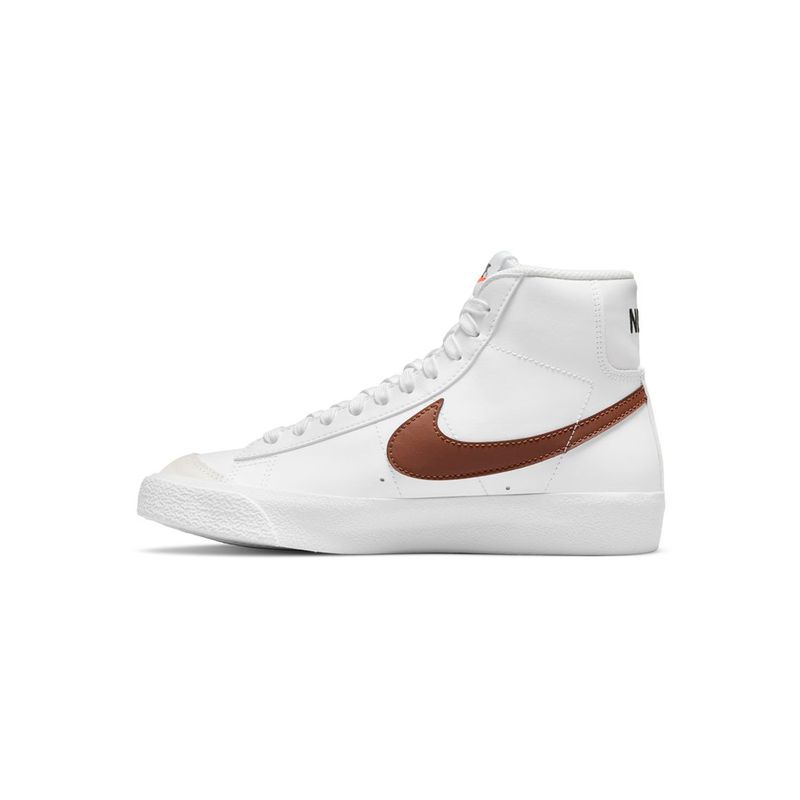 nike-blazer-mid--77-blancas-da4086-103-3.jpeg