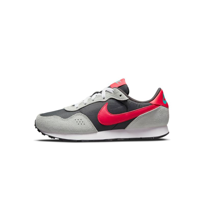 nike-md-valiant-grises-cn8558-201-1.jpeg