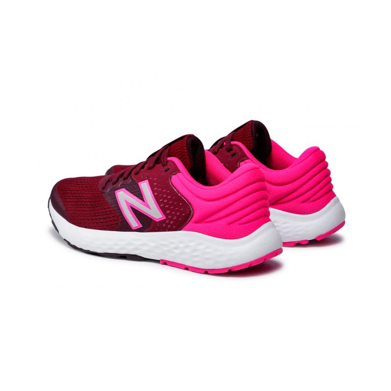 new-balance-520v7-granates-w520cr7-3.jpeg