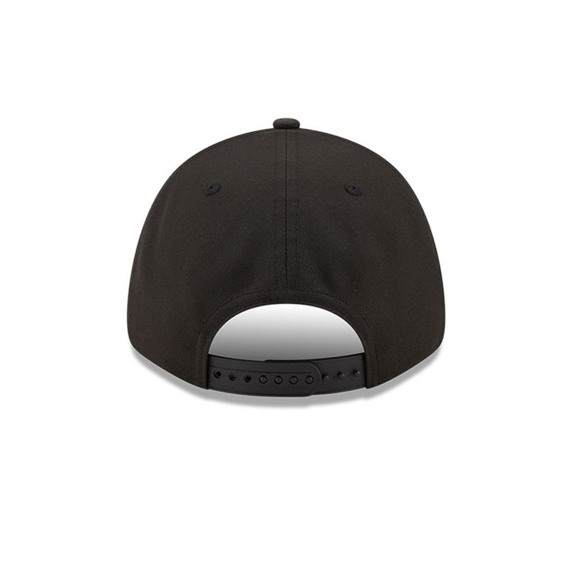 new-era-black-and-gold-9forty-los-lakers-negra-60184695-3.jpeg