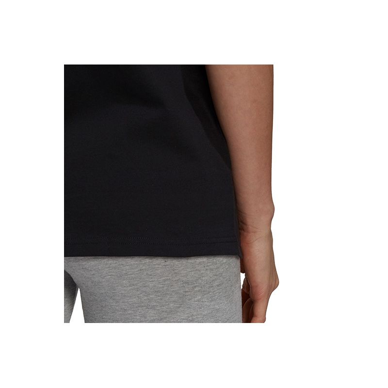 adidas-brand-love-slanted-logo-boyfriend-negra-gr9603-4.jpeg
