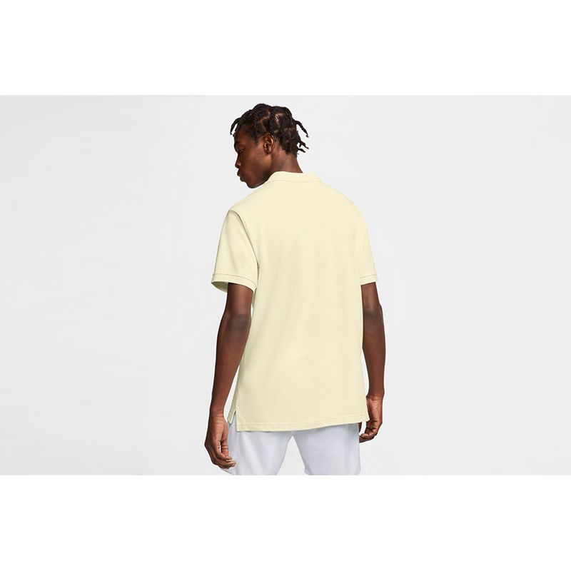 nike-sportswear-amarillo-cj4456-113-2.jpeg
