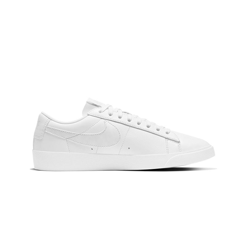 nike-blazer-low-le-shoe-blancas-av9370-111-2.jpeg