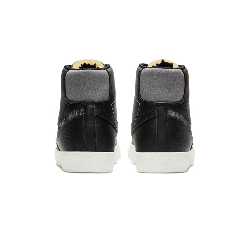 nike-blazer-mid--77-vintage-negras-cw6726-001-4.jpeg