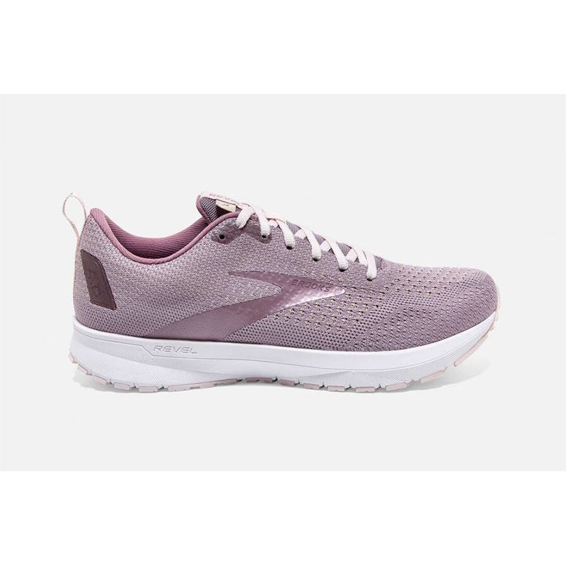 brooks-revel-4-rosas-1203371b286-1.jpeg