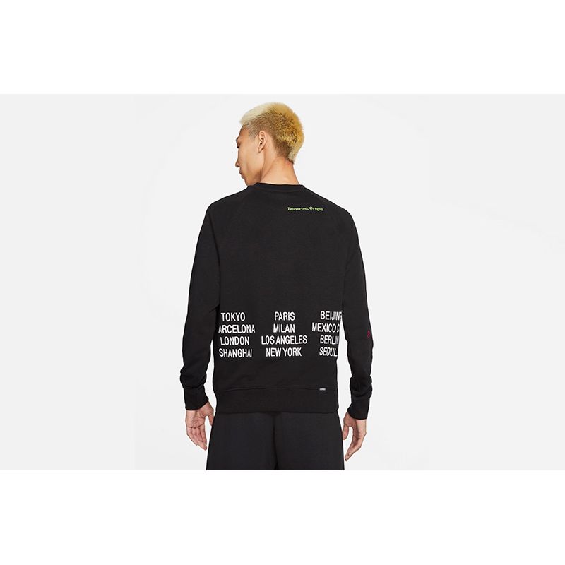 nike-sportswear-negra-dd0882-010-2.jpeg